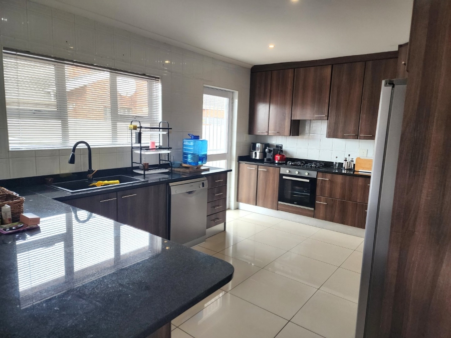 3 Bedroom Property for Sale in Summerstrand Eastern Cape